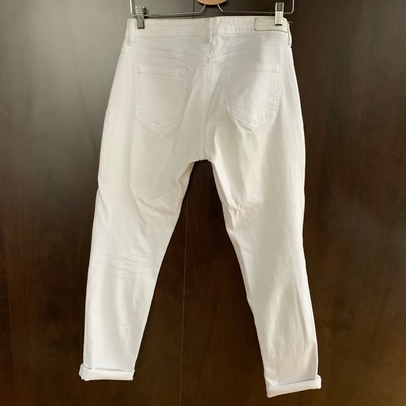 White boyfriend jeans with rips - Picture 5 of 5